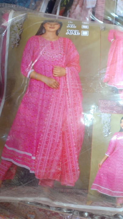 Long frock with dupatta 4 size  single colour  uploaded by business on 8/4/2023