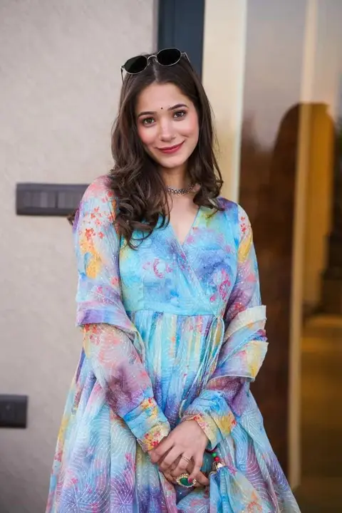 Sukhkarta Clothing Fox Georgette Gown 👗 uploaded by Sukhkrta clothing  on 8/4/2023