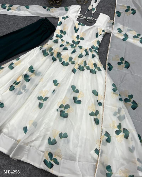 Anarkali suit  uploaded by Sk manufacturing on 8/4/2023