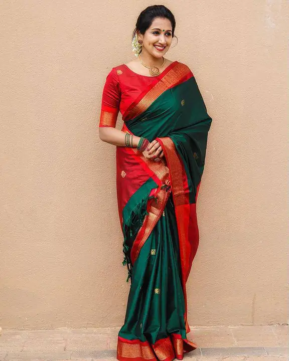 Green Banarasi Silk saree  uploaded by Prevony fashion on 8/4/2023