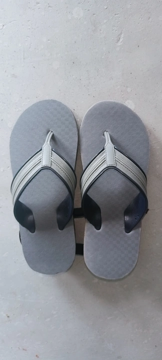 Mens chappal  uploaded by ARHAAN SLEEPER MANUFACTURER on 8/4/2023