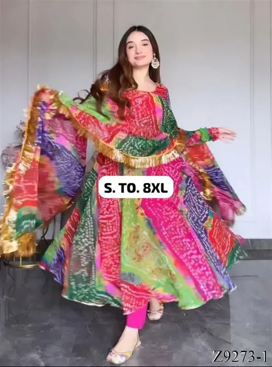 Gown with dupatta uploaded by Glitz & Glam on 8/5/2023