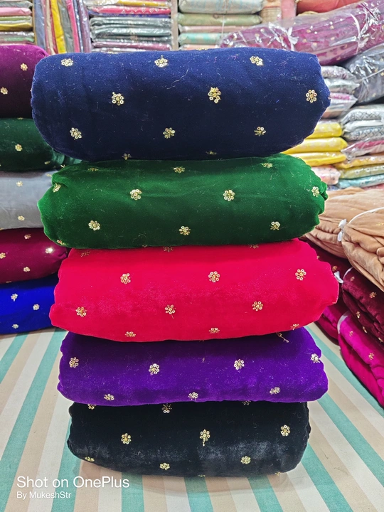 Velvet Butti 9000  uploaded by Mysore cloth depot  on 8/5/2023