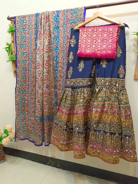  100% Original 
Pakistani Designer
Heavy Gharara 3pcs 

Dupatta:
Fabric: Pure silk
Work: 
Zari work, uploaded by business on 8/5/2023