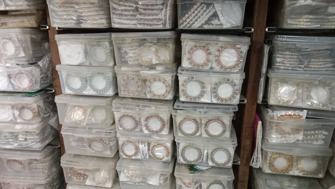Warehouse Store Images of Bualha Jewellry