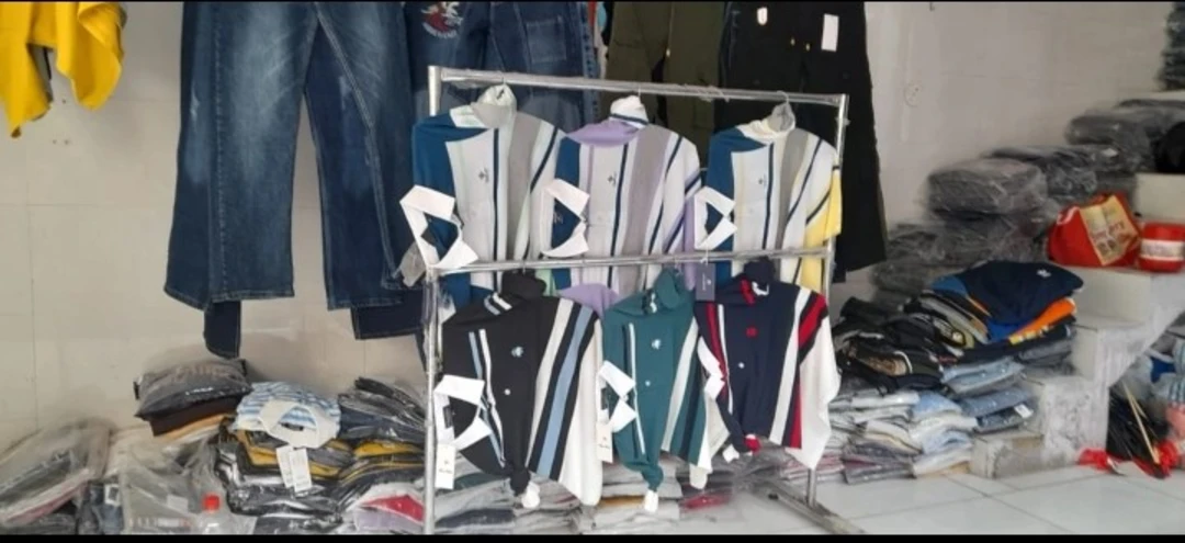 Warehouse Store Images of Shri Adinath Clothing