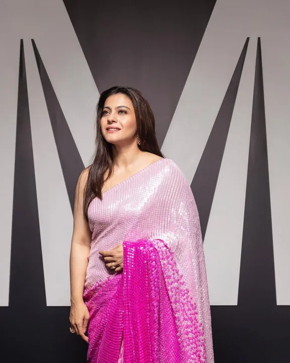 Bollywod Saree uploaded by business on 8/5/2023