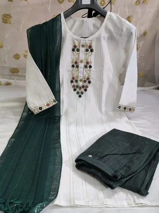 Kurti trouser set uploaded by HAMDAAN garments on 8/5/2023