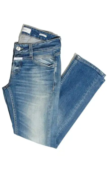 Branded jeans uploaded by E DAD SHOP on 8/6/2023