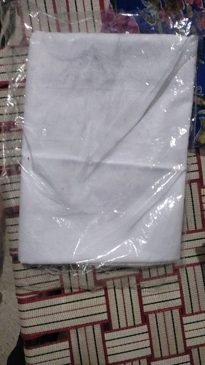 Post image I want 100000 pieces of White kapda 100 ₹ kg  at a total order value of 100000. Please send me price if you have this available.