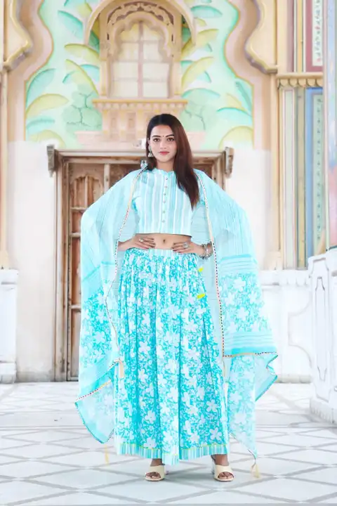 Presenting HandCrafted Printed and plain Designer Top & Skirt with Mulmul Dupatta.* 

 Chaniya_choli uploaded by Saiba hand block on 8/6/2023