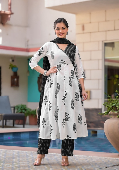 Anarkali kurti pant with dupatta uploaded by Aparna fashion club on 8/7/2023