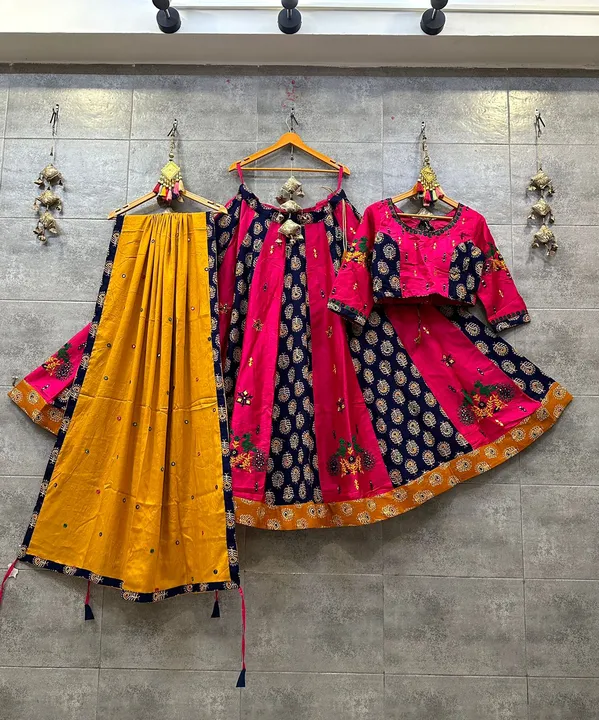 Cotton viving work fabric chaniya choli with gamthi work lace 
 uploaded by Aarchi - The Fashion Hub on 8/7/2023