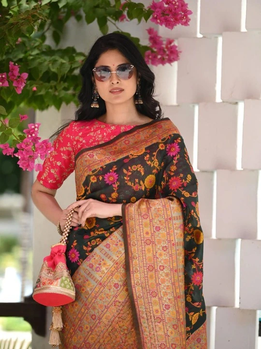 Kashmiri weaving multiple colour thread weaving pure zari Weaving design saree uploaded by DHANANJAY CREATION  on 8/7/2023