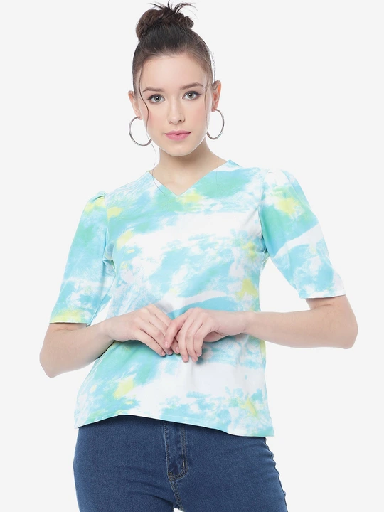 Women’s flower Tops  uploaded by Colors of Earth on 8/7/2023