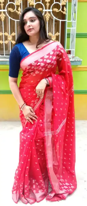 Handloom saree uploaded by business on 8/7/2023