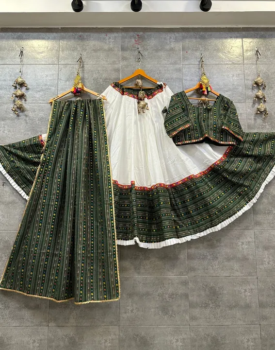 Navratri lahenga choli  uploaded by Maa Karni Fashion on 8/8/2023