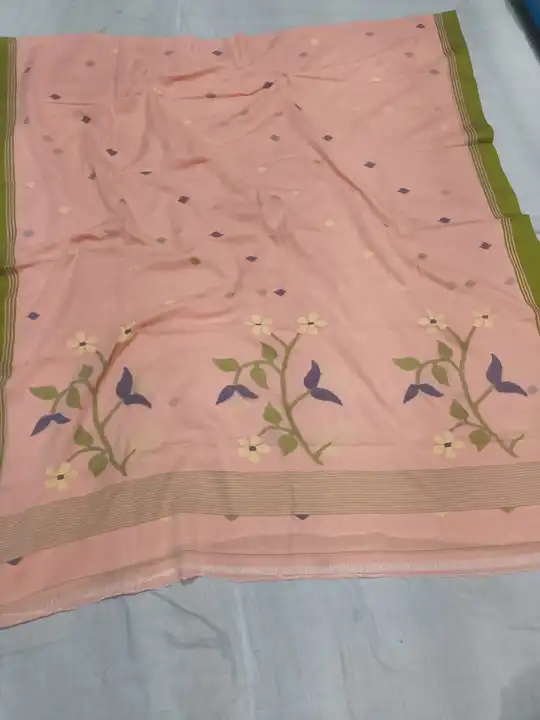 Post image Pure Cotton By Cotton Jamdhani Saree

Hand Weaving 

With Out BP