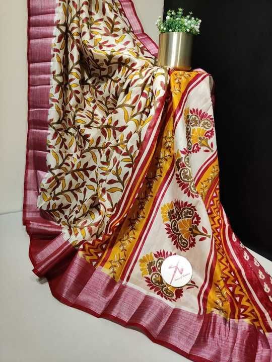 Post image *Queen of Tradition is coming with skin friendly sarees at a reasonable price 

💞💞 Fabric details--Soft Khadi Linen jute with allover leafs design..

💞💞 Lovely silver zari border on both sides of saree

💞💞 Nice pallu and border color blouse