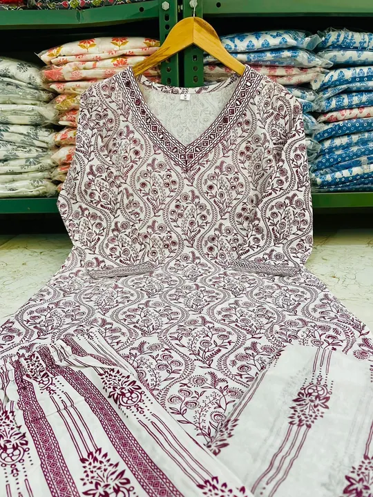 Cotton kurti with pent and  uploaded by PANIHARI COLLECTION CENTRE on 8/8/2023