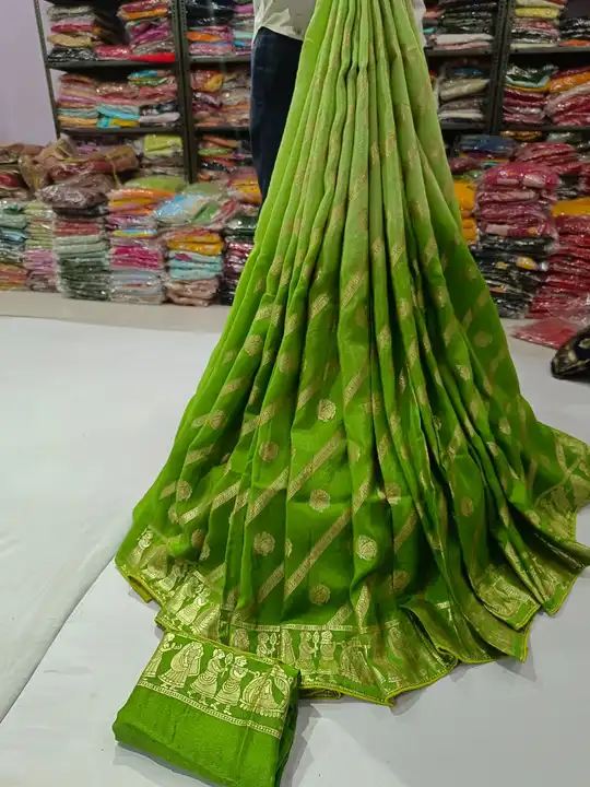 Pure dolla radian silk jari sarees  uploaded by business on 8/9/2023