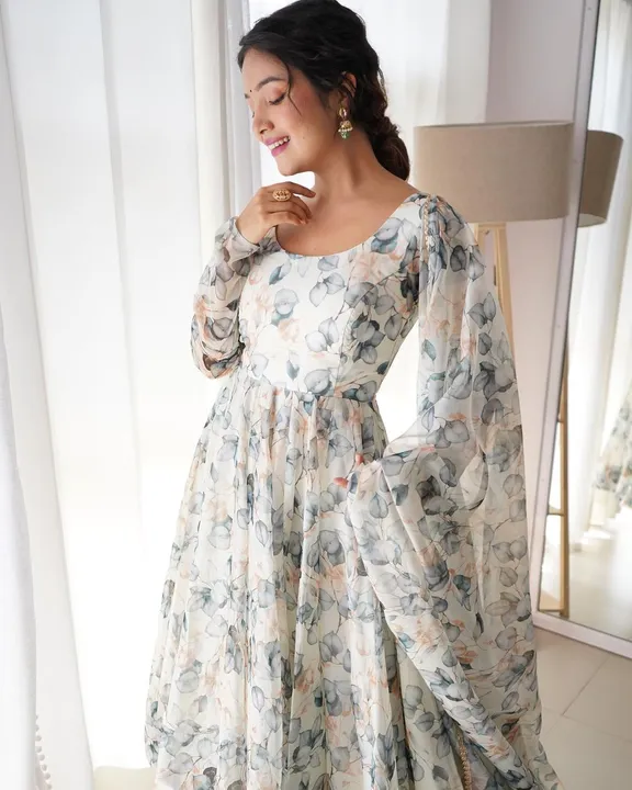 Anarkali kurta pant with dupatta uploaded by Aparna fashion club on 8/9/2023