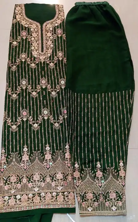 Hand work mein top and pant hai uploaded by Tuba fashion ladies boutique on 8/9/2023