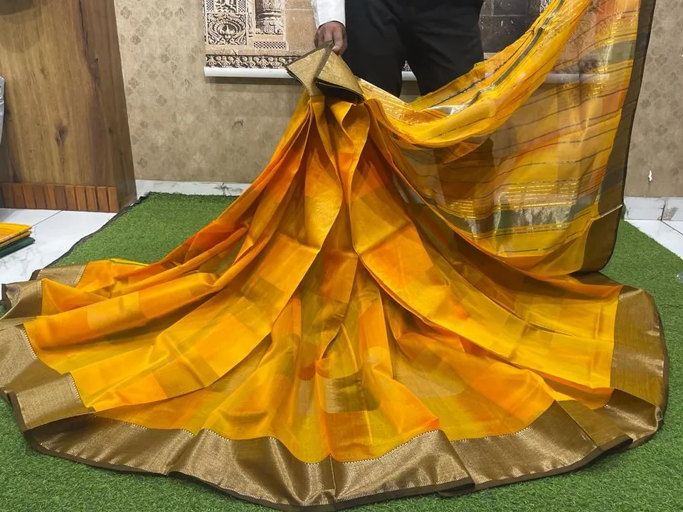 Maheshwari handloom saree  uploaded by Maa ahilya saree suit centre on 8/10/2023