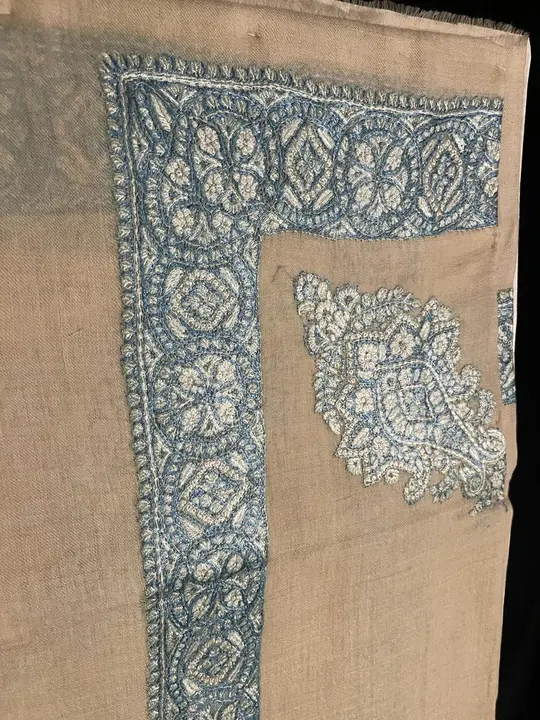 Product uploaded by Pashmina shawls on 8/10/2023