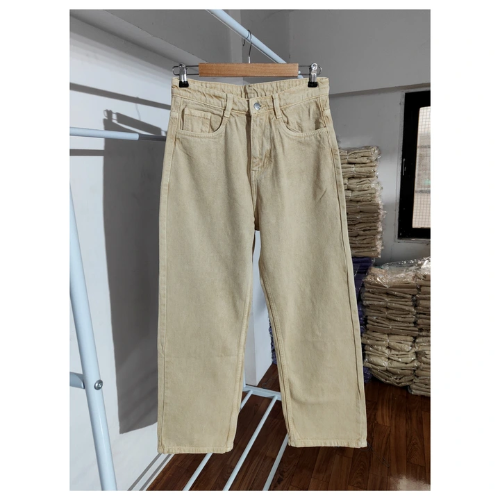 Beige wide leg jeans uploaded by Shoppingfactory on 8/10/2023