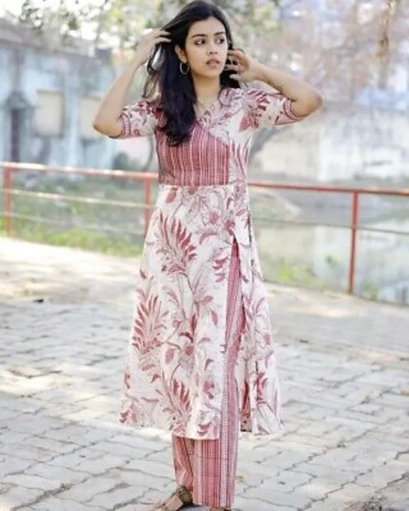 Fasnable Kurti with pant set  uploaded by Ravi creation on 8/11/2023
