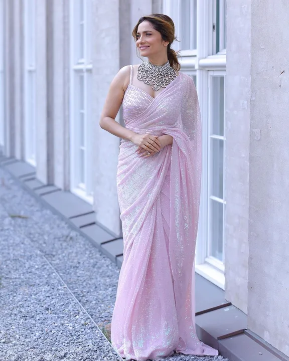 Saree uploaded by Taha fashion from surat on 8/11/2023