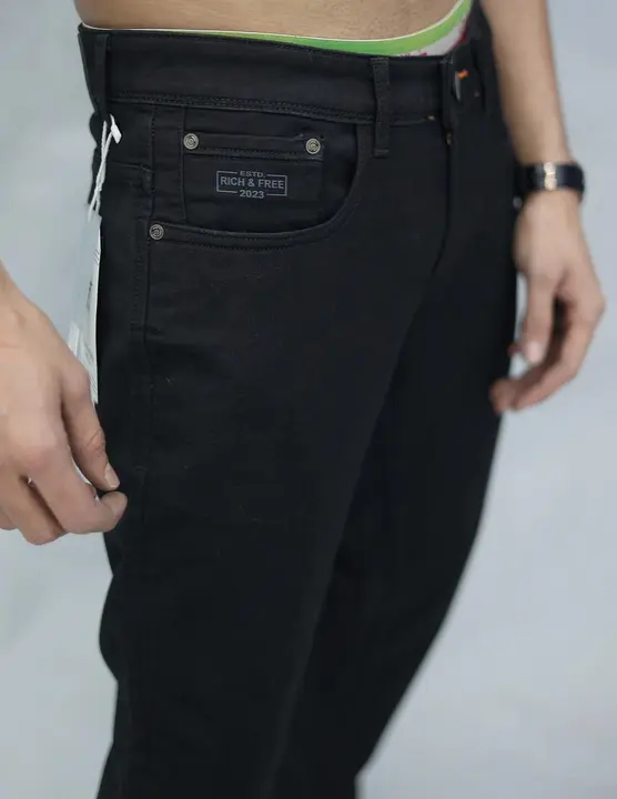 Black basic jeans uploaded by business on 8/11/2023