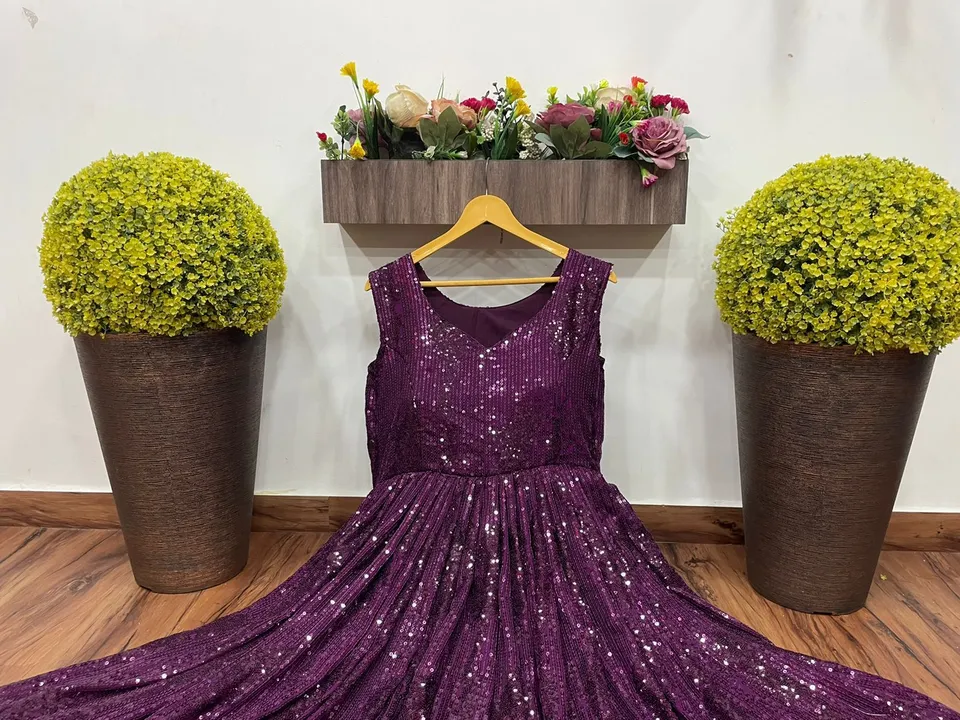 Designer gown  uploaded by JS Fashion Mart  on 8/11/2023