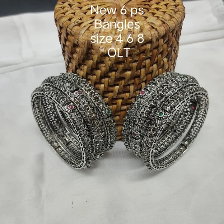 Bangles  uploaded by business on 8/11/2023