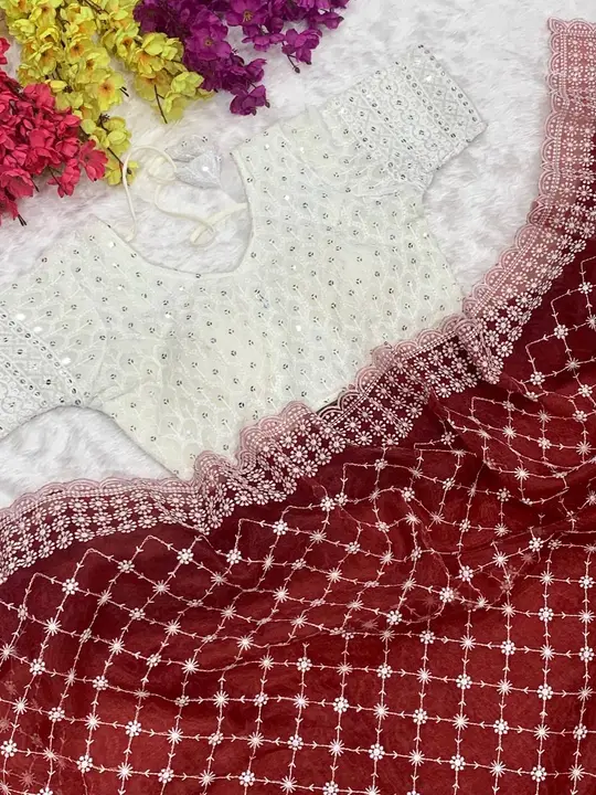 *WHITE ARROW* 🤍🏹

Saree Fabric ~ *PURE AND LIGHT ORGANZA*♠️
Saree Length ~ *5.5 METER*💯

Saree Wo uploaded by business on 8/11/2023