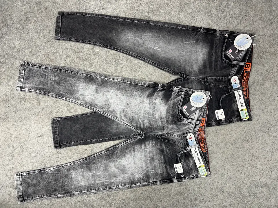 Men’s jeans uploaded by Black Raw Jeans on 8/11/2023