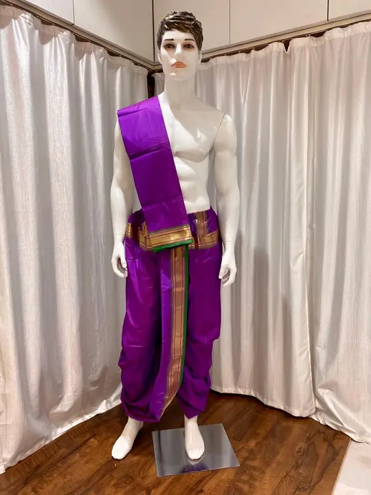 Dhoti with uparne uploaded by SAMARTH PAITHANI WHAT'S UP 8087211077 on 8/11/2023