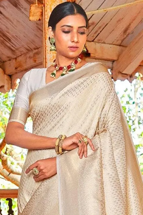 Banarasi Soft Silk Saree uploaded by Kasturi Trendz on 8/12/2023