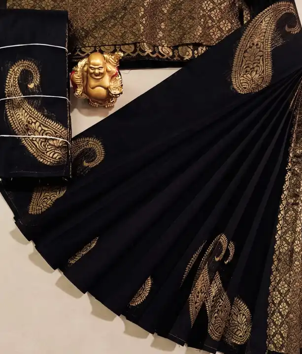 Product uploaded by Saree manufacturer on 8/12/2023
