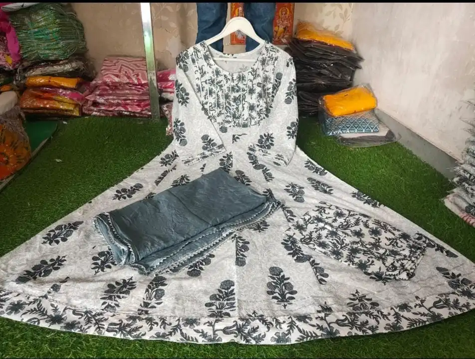 Heavy cotton anarkali suit with dupatta uploaded by Paras hastkala block prints  on 8/12/2023