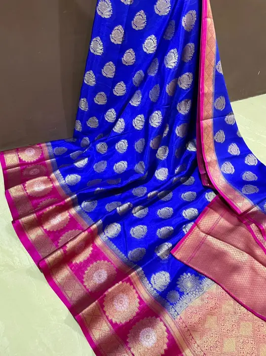 Banarasi kota check uploaded by Juwairiya Fabrics on 8/12/2023