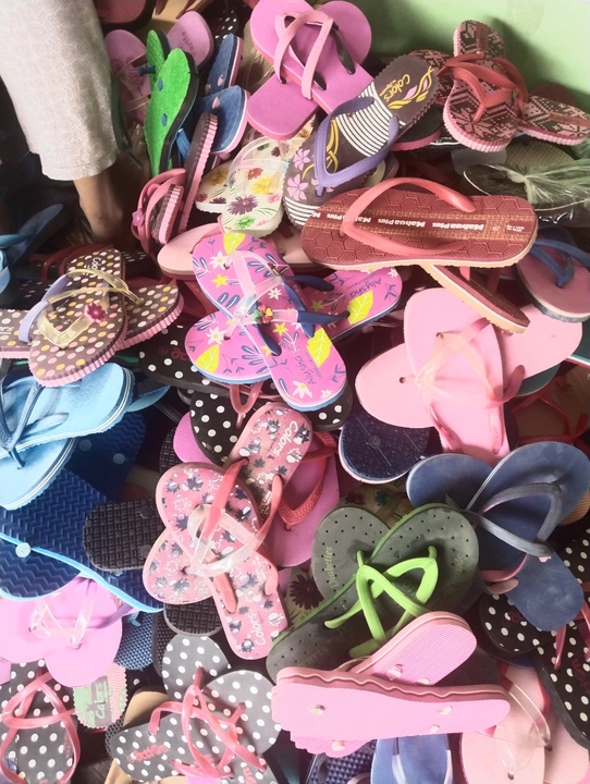 Ladies chappal uploaded by Sonali collection on 8/12/2023