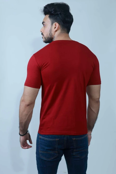 Fableat mens chest print t-shirt maroon uploaded by PKM EXPORTS PVT LTD on 8/12/2023