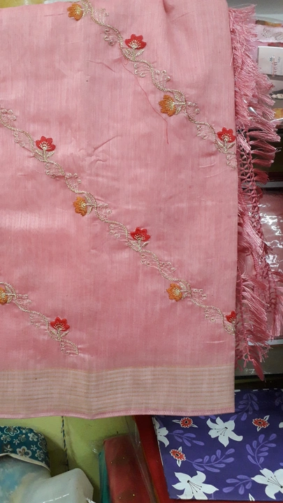 All shop saree with kaunter door self 2 with reg 4 uploaded by Maa jagdamba garments and cration on 8/12/2023