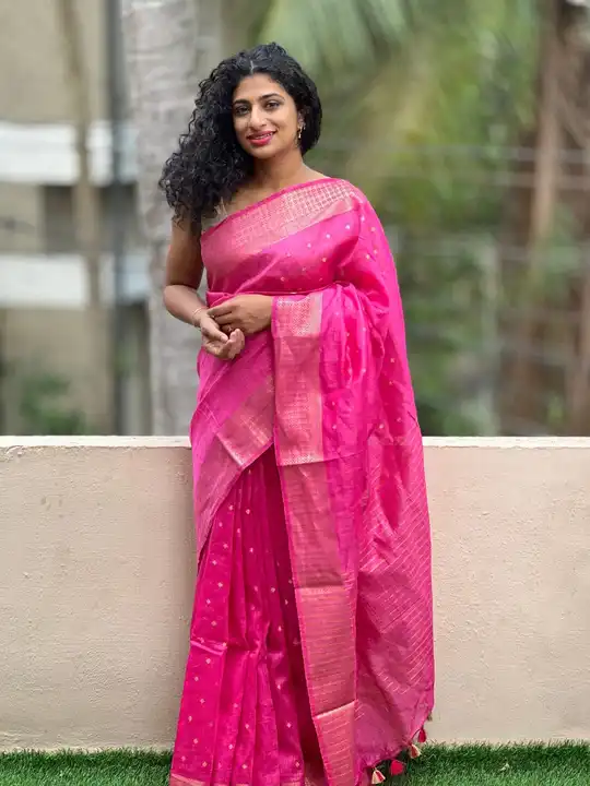 *BHAGALPURI ATTRACTIVE SILK LINEN SAREE*
        👆👆👆👆👆👆
MATERIAL : SILK LINEN MATERIAL

SIZE : uploaded by Weavers gallery on 8/12/2023