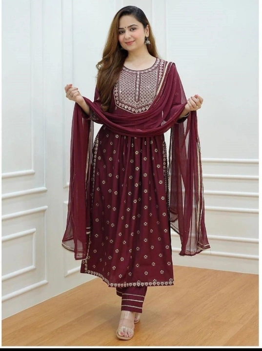 Maroon printed kurta pant and dupatta for women uploaded by Aryson India on 8/13/2023