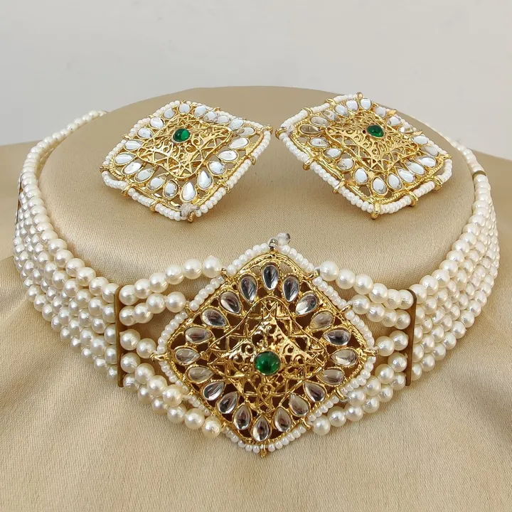 Beautifully Premium Quality Kundan Choker Neaklace With Beautiful Big Size Tops
 uploaded by Jewelery outlet on 8/14/2023