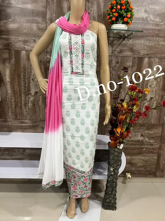 Chiffon Dupatta Suit  uploaded by business on 8/15/2023