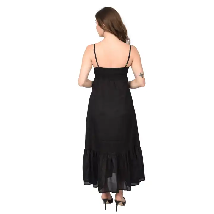 Black long dress uploaded by Edyssa on 8/16/2023
